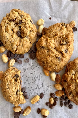  Peanut Butter & Chocolate Chip Cookies