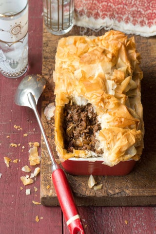 Sweet beef and fig filo pie
