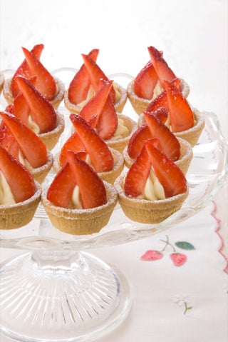 Merlot Soaked Strawberry Tarts